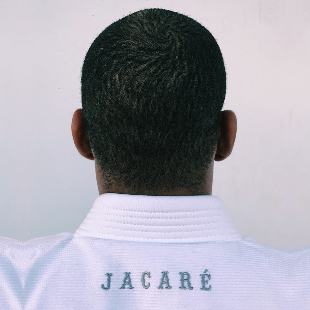 Gi | Adults | Jacaré | White