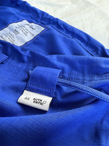 Gi | Adults | Lucky Blue